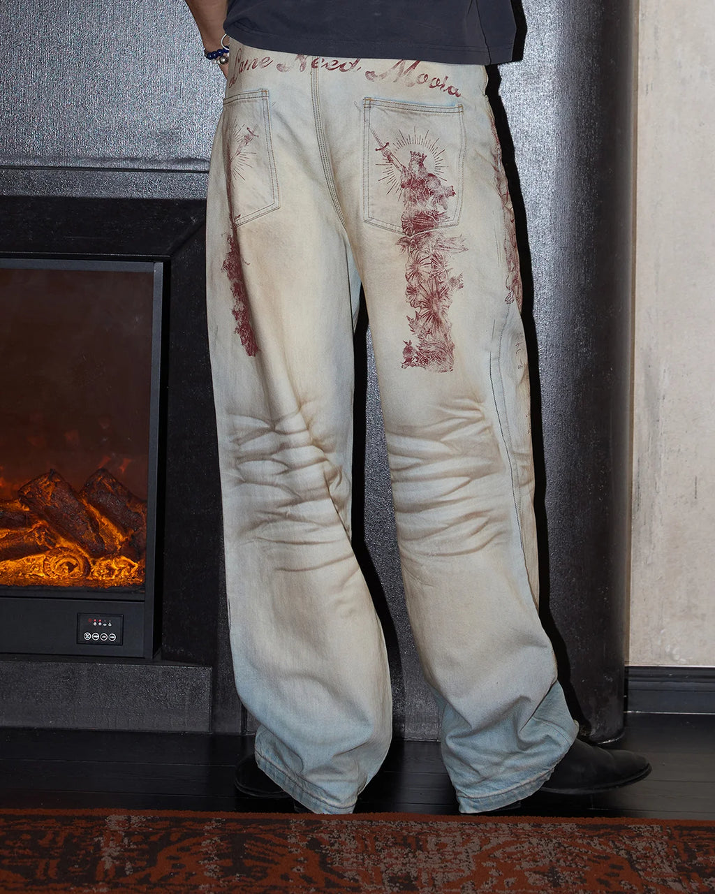 LNM Honeycomb Distressed Print Jeans
