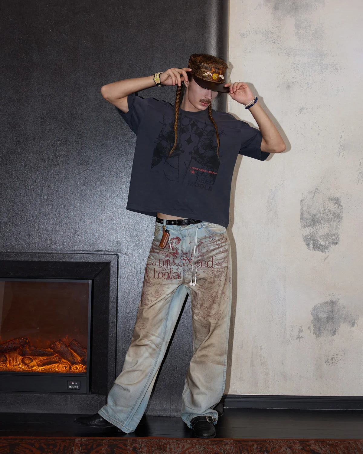 LNM Honeycomb Distressed Print Jeans
