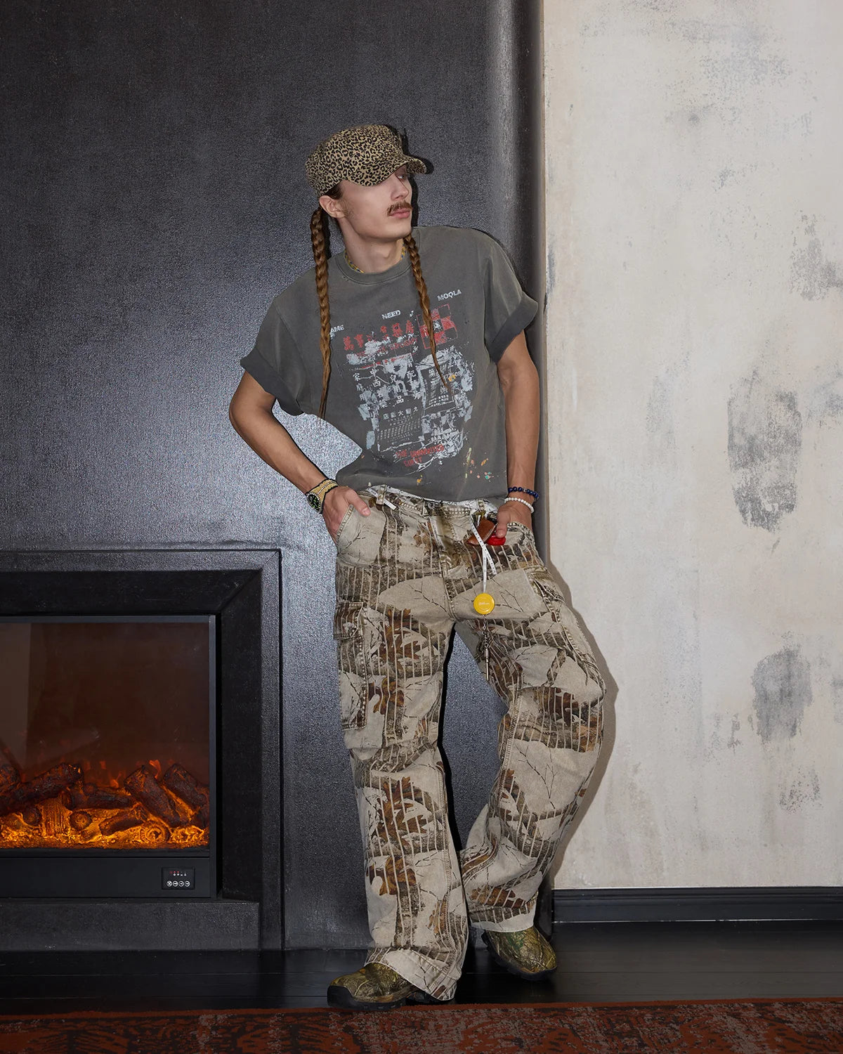 LNM Hong Kong Style Retro Washed Print T-Shirt Gray