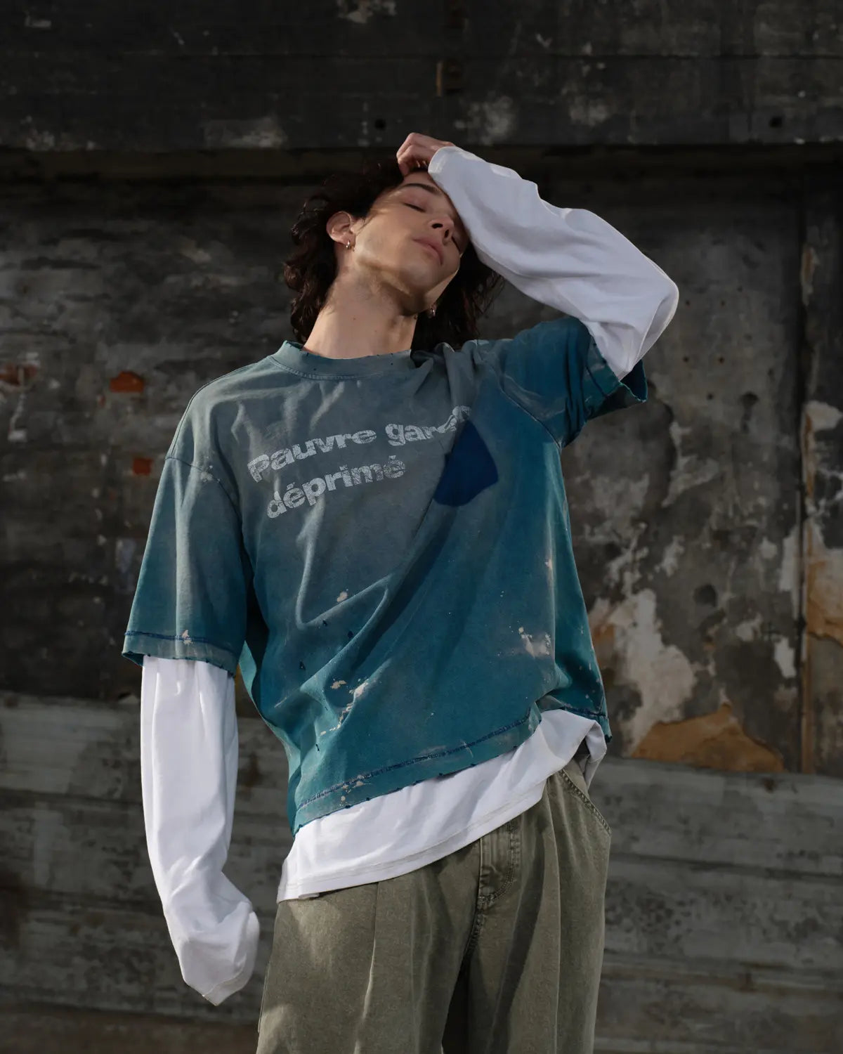 LNM “Pauvre garçon déprimé” Distressed Paint-Splatter Graphic T-Shirt Blue